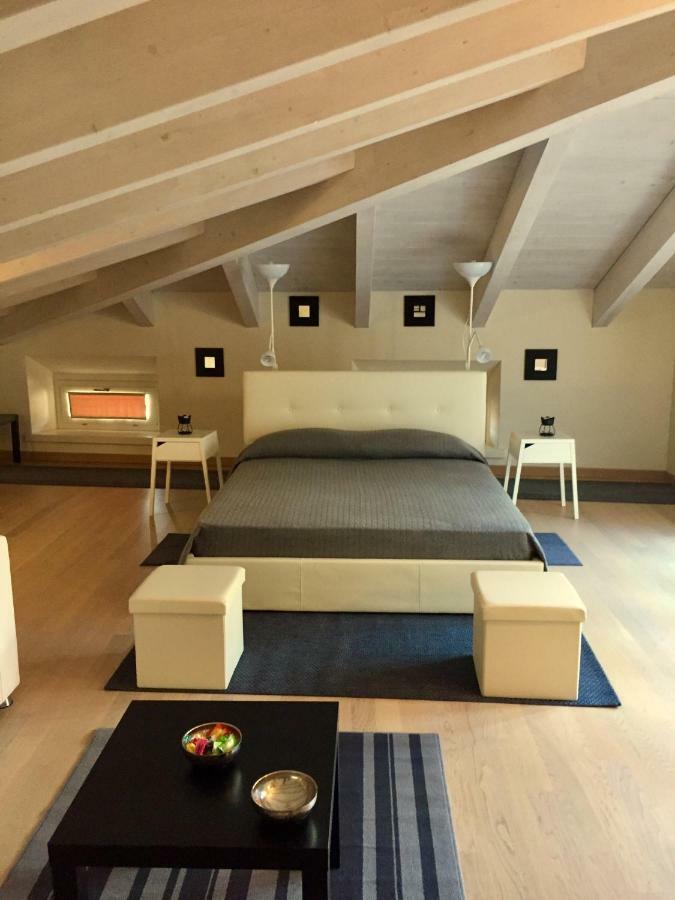 Residenza Virgiliana Suite Con Terrazza-Centro Storico Мантуя Екстер'єр фото